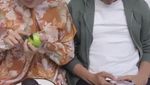 Pose Kartika Putri Masak hingga Ngopi Bareng Suami