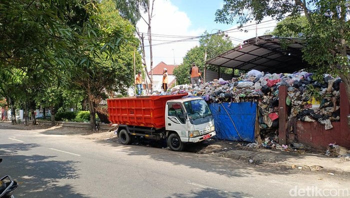 Kondisi depo sampah Mandala Krida, Kota Jogja, Sabtu (22/6/2024)  siang.