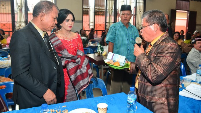 Mengenal Tradisi Marhata Sinamot Sebelum Pernikahan Adat Batak