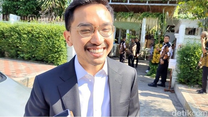 Mangkunegara X saat menghadiri akan nikah putra Anwar Usman di Kota Solo, Sabtu (22/6/2024) pagi.