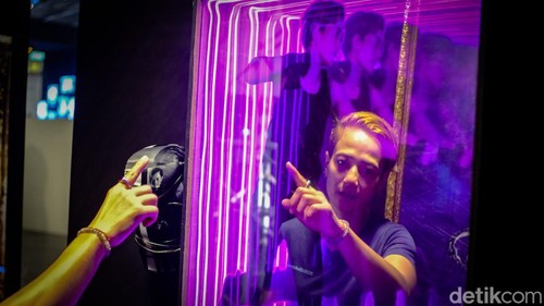 Menengok Pameran Instalasi Seni Cahaya di Pos Bloc Jakarta