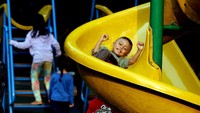 Menurut Pemerintah Provinsi Jawa Barat sebanyak 23 daerah dari 27 kabupaten dan kota yang ada di Jawa Barat telah berpredikat layak anak, pihaknya terus mendorong para bupati, wali kota serta  penjabat daerah untuk terus berupaya meningkatkan layanan dan kepedulian terhadap anak agar menjadikan Jawa Barat Provinsi layak anak.