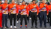 Kapolri Jenderal Listyo Sigit Prabowo melepas acara Bhayangkara Fun Walk 2024 di Lapangan Bhayangkara, Jakarta Selatan. Acara ini diselenggarakan menyambut Hari Bhayangkara ke-78. (Foto: Dok Pribadi/Istimewa)