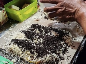 Pisang Penyet yang Legit Manis Ada di 5 Tempat Ini