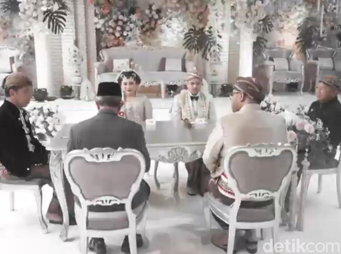 Presiden Jokowi jadi saksi nikah anak Anwar Usman dan Idayati adik Jokowi di Kota Solo, Sabtu (22/6/2024) pagi.
