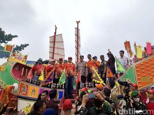 Festival Bakar Tongkang di Rokan Hilir Kini Jadi Agenda Nasional