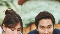 Suami Syahnaz Sadiqah ini dikenal hobi kulineran bareng sang istri. Momennya pun banyak dibagikan lewat unggahan di Instagramnya. Foto: Instagram @ritchieismail