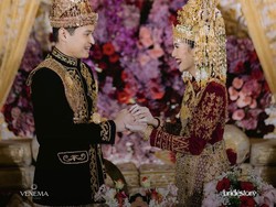 Potret Pernikahan Beby Tsabina Beradat Aceh, Dinikahi Anggota DPR