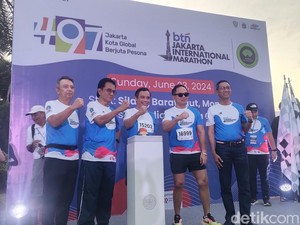 Jakarta Marathon Dimulai, Heru Budi-Menkes Budi Gunadi Ikut Meramaikan
