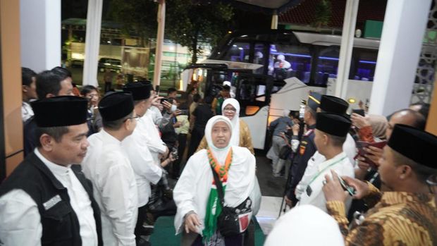 Jemaah haji Jatim kloter pertama tiba di Tanah Air