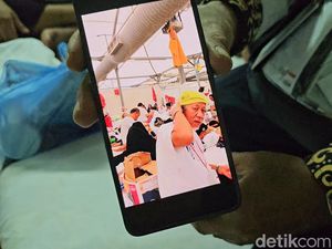 Jemaah Haji RI Payungan dalam Tenda Gegara AC Mati