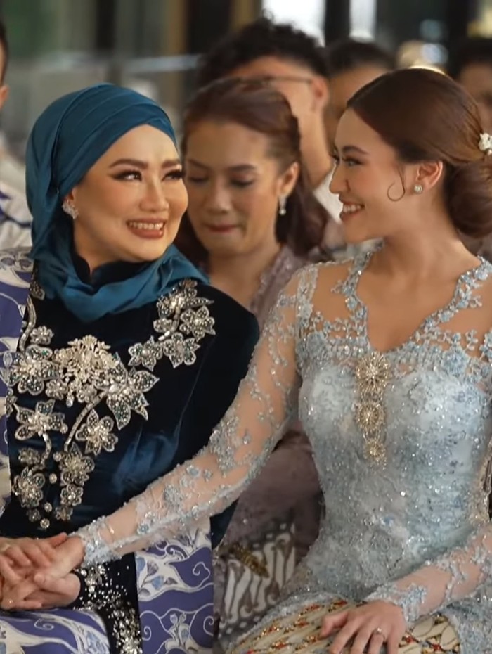 Lamaran Aaliyah Massaid dan Thariq Halilintar