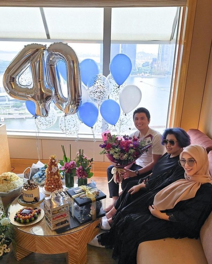 Reino Barack ulang tahun ke-40.