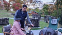 Pasangan suami istri yang telah menikah selama 5 tahun ini juga sering membagikan momen kebersamaan mereka, termasuk saat makan. Foto: Instagram @princesssyahrini @reinobarack