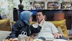 Reino Barack Ultah, Dapat Kejutan Kue dan Buket Bunga dari Syahrini