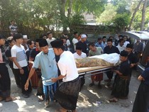 Cemburu Buta ke Pacar Bikin Remaja di Lombok Tengah Nekat Bakar Diri