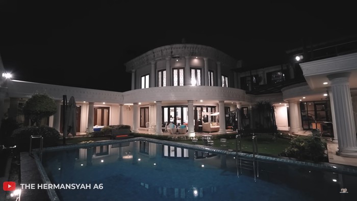 Rumah Anang Hermansyah