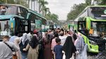 Tangis Haru Keluarga Sambut Kepulangan Tamu Allah di Bojonegoro