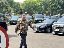 Berangkat ke IKN, Airlangga Akan Dinner Bareng Jokowi-Rapat Kabinet