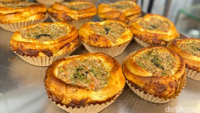 Botuna Bakehouse: sajikan roti abon tuna untuk oleh-oleh khas Jakarta