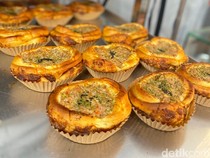 Roti Abon Tuna yang Gurih Nagih Buat Oleh-oleh dari Jakarta