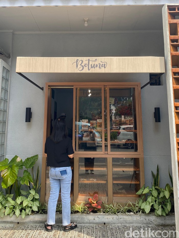 Botuna Botuna Bakehouse: sajikan roti abon tuna untuk oleh-oleh khas Jakarta