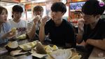 Intip Reaksi Para YouTuber Korea Saat Cicip Durian, Apakah Doyan?
