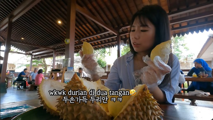 Durian YouTuber Korea cicip durian