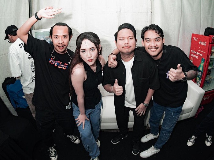 Gilga Sahid dan Happy Asmara