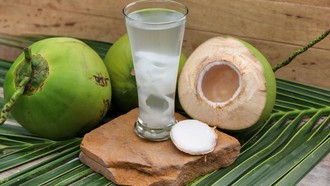 Terungkap! Efek Minum Air Kelapa 15 Hari, Bukan Sekadar Melepas Haus
