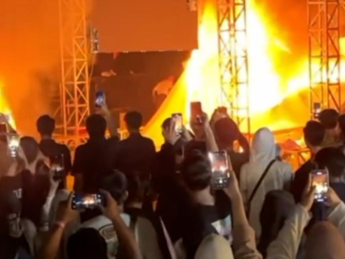 Konser berujung ricuh di Tangerang.