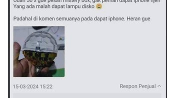 Beli mystery box berharap iPhone. Ternyata testimoni yang ada dari keluarganya si seller. Foto: X/txtdarionlshop