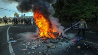 Asmawa mengatakan masih ada sekitar 80 pedagang yang menolak untuk direlokasi. Pedagang yang setuju, lanjutnya, ada sekitar 300.