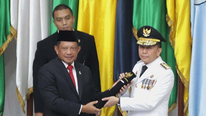 Mendagri Tito Karnavian melantik Agus Fatoni menjadi Pj Gubernur Sumut