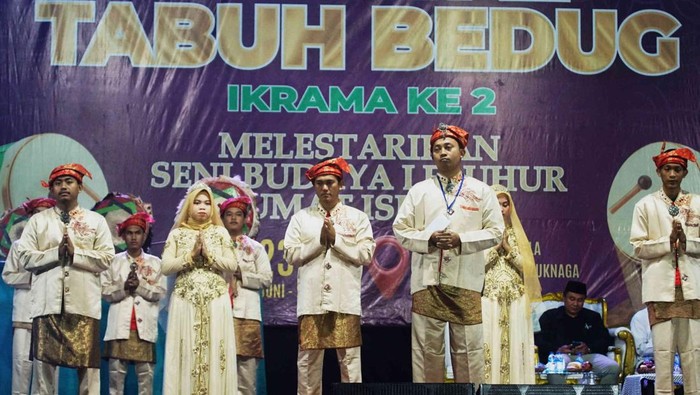 Meriahnya Festival Tabuh Bedug di Tangerang Bakal Calon Bupati Tangerang Moch. Maesyal Rasyid membuka Festival Tabuh Bedug Ikrama Ke-2 di Kecamatan Teluknaga, Kabupaten Tangerang Minggu (23/6/2024).