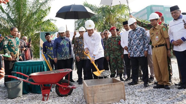 Momen Peresmian Sejumlah Gedung Baru di UMRI