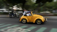 Pada tanggal 22 Juni tersebut, tanpa dikomando, para pemilik dan pengguna VW Beetle atau VW Kodok klasik di hampir seluruh belahan dunia bergerak membawa kendaraan hobinya itu untuk memperingati  “World Wide VW Beetle Day” atau “Hari VW Beetle Sedunia”.