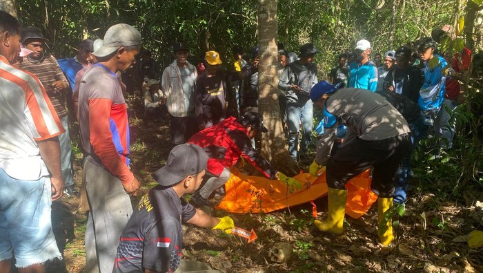 Penemuan kerangka manusia di hutan Buton Tengah, Sultra.