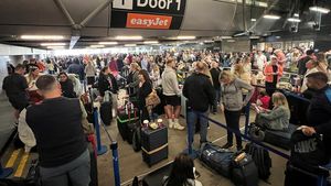 Potret Kacau Bandara Manchester Inggris gegara Mati Listrik
