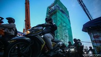 Jalan Tambak menjadi salah satu ruas jalan yang terkena imbas pengerjaan proyek LRT Jakarta Manggarai-Velodrome.