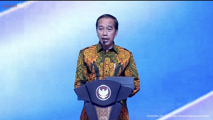 Jokowi meresmikan Digitalisasi Layanan Perizinan Penyelenggaraan Event, di kawasan Jakarta, Senin (24/6/2024).