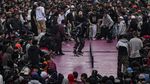 Puluhan Skater Beraksi di Jalanan Chile Peringati Hari Skateboard Sedunia