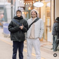 Tak sedikit dari netizen juga mengungkapkan bahwa wajah rupawan Regas merupakan perpaduan Hesti dan Edo yang keduanya sama-sama cantik dan ganteng. Foto: Instagram