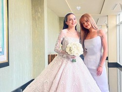 8 Foto Sorn eks CLC Jadi Bridesmaid Beby Tsabina, Bikin Fans KPop Gempar