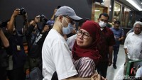Sebelumnya, Karen dituntut 11 tahun penjara. Jaksa menyakini Karen bersalah melakukan korupsi terkait pembelian LNG atau gas alam cair yang merugikan negara sebesar USD 113 juta.