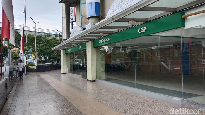 Tenant Internasional Plaza yang kosong