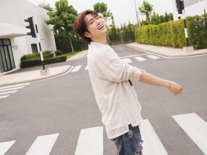 Youngjae Teaser foto Youngjae untuk comeback single T.P.O.