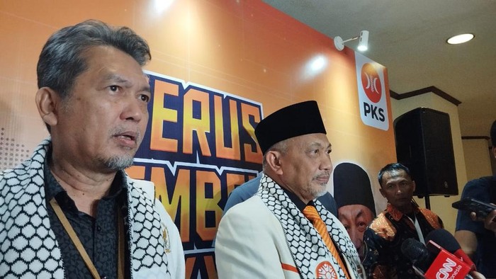 Presiden PKS, Ahmad Syaikhu, usai acara Sekolah Kepemimpinan Partai PKS di Jakarta, Selasa (25/6/2024)