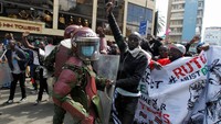 Para pengunjuk rasa di Kenya menggelar demonstrasi berskala nasional pada Selasa (25/6) menentang kenaikan pajak baru, berupaya membangun momentum yang, dalam kurun waktu seminggu, telah mengubah inisiatif online yang dipimpin oleh kaum muda menjadi masalah besar bagi pemerintah.