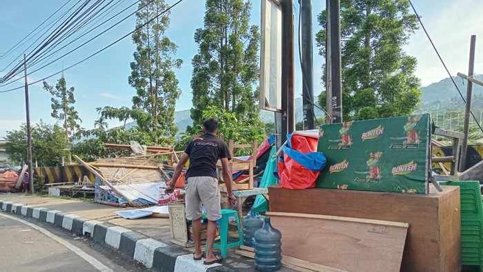 Pascatertibkan Lapak Kaki Lima, Operasi Gabungan Amankan Puncak Bogor